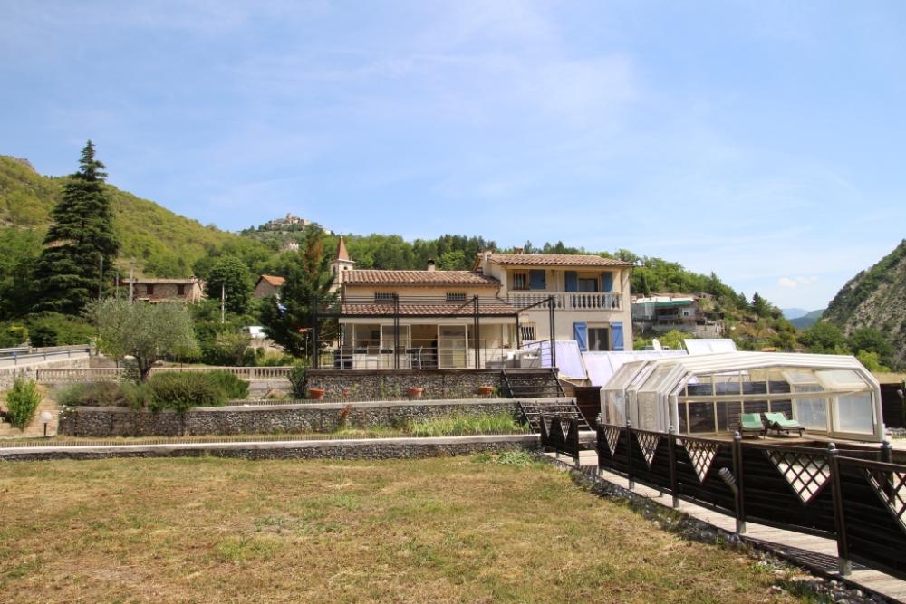 te koop villa Castellet-lès-Sausses Provence-Alpes-Côte d'Azur 1