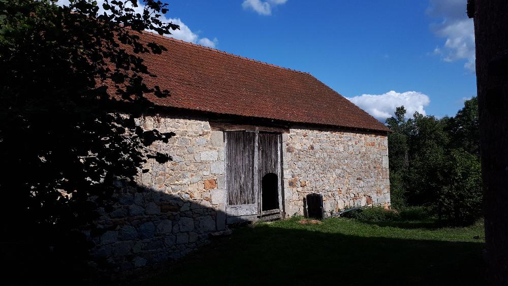 schuur te koop Saint-Silvain-Bellegarde, Creuse (Limousin) foto 1