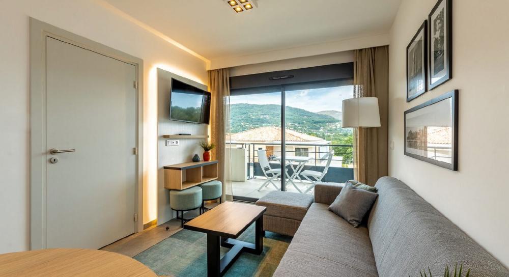 te koop appartement Vence Provence-Alpes-Côte d'Azur 1