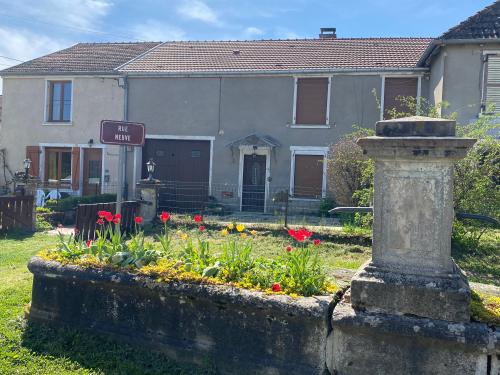 Jussey Haute-Saône huis foto