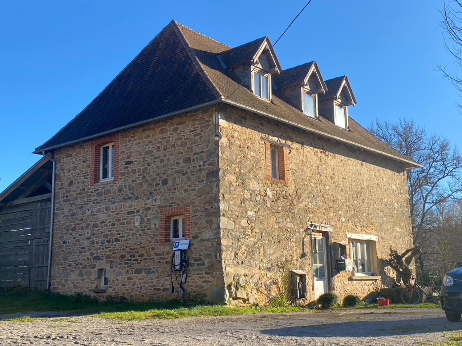  te koop boerderij Saint-Yrieix-la-Perche Haute-Vienne 3