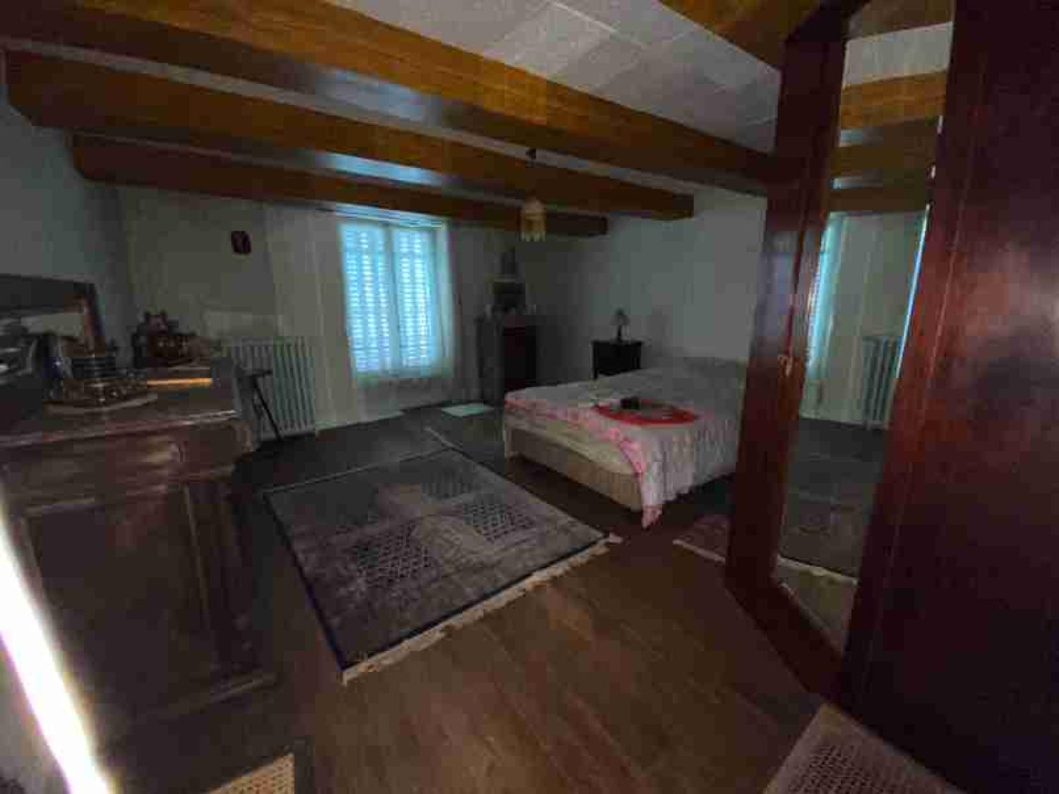  te koop dorpshuis Bourbonne-les-Bains Haute-Marne 13