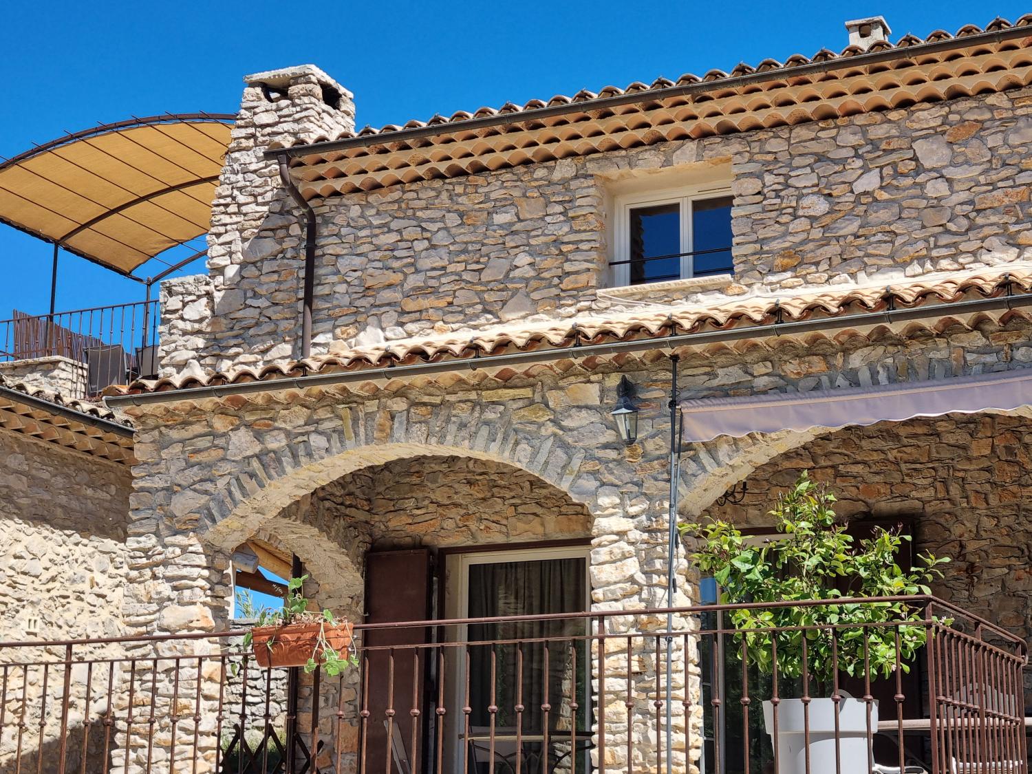  te koop huis met gîte Banon Alpes-de-Haute-Provence 54