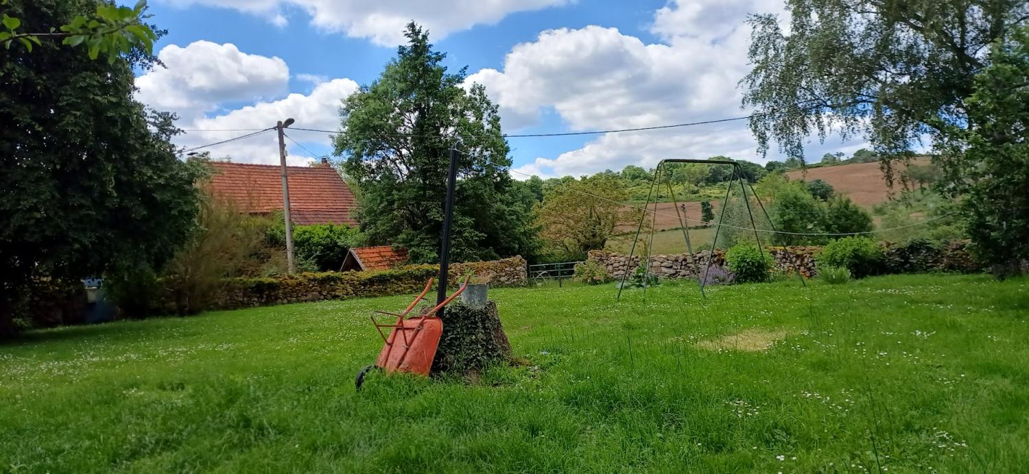  te koop huis Servant Puy-de-Dôme 24