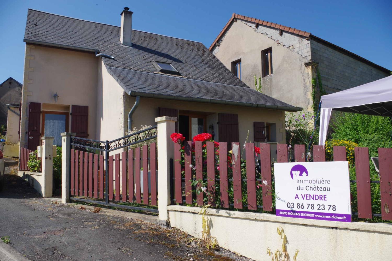 te koop huis Saint-Honoré-Les-Bains Nièvre 1