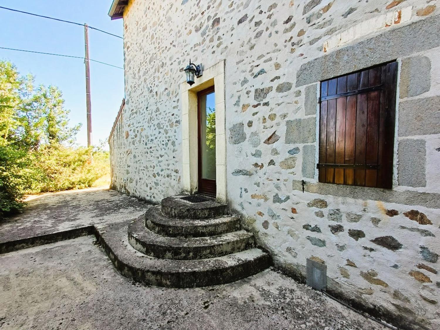  te koop vrijstaand Saint-Maurice-près-Pionsat Puy-de-Dôme 2