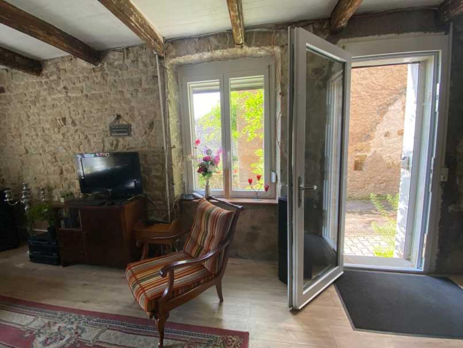  te koop dorpsboerderij Melay Haute-Marne 5