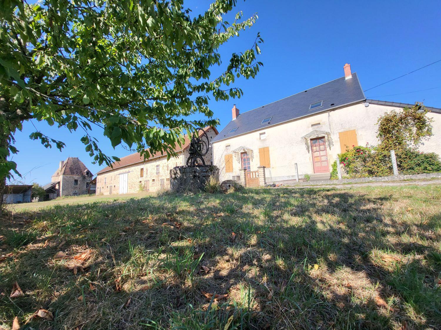  te koop boerderij Château-Chinon Nièvre 1