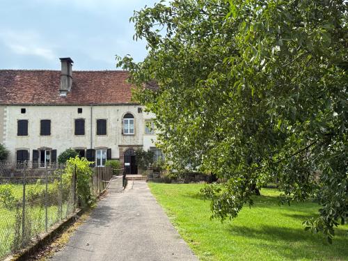 Châtillon-sur-Saône Vosges klooster foto