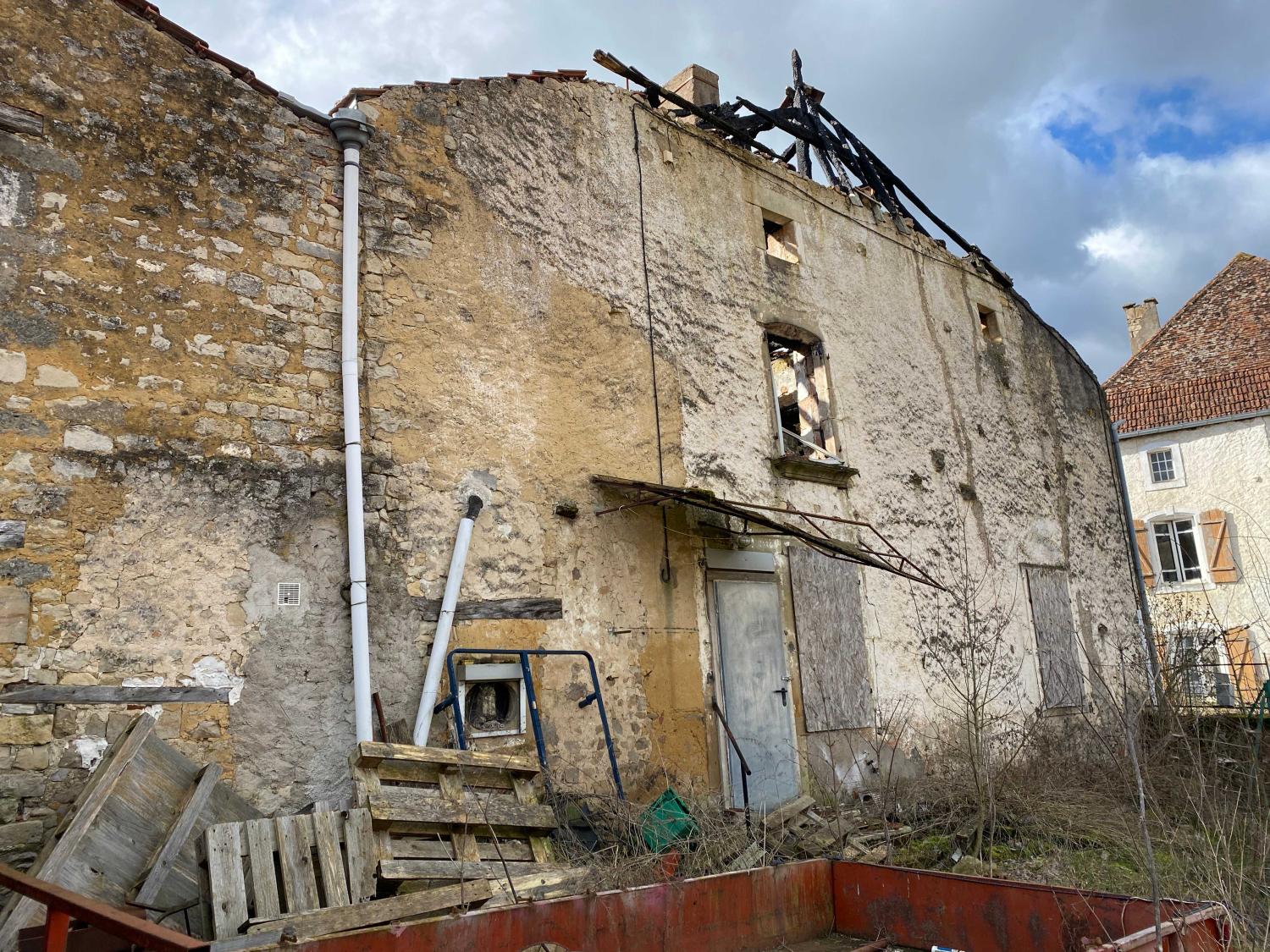 te koop dorpshuis Bourbonne-les-Bains Haute-Marne 15