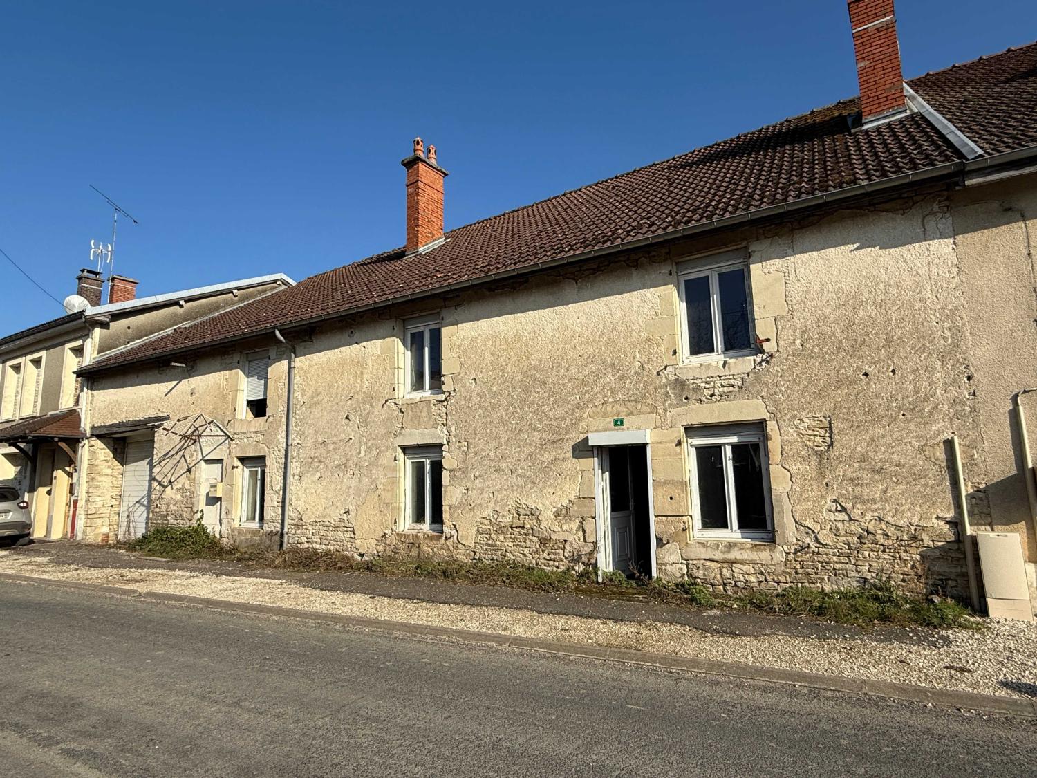  te koop dorpsboerderij Châteauvillain Haute-Marne 2