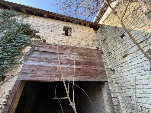  te koop dorpsboerderij Châteauvillain Haute-Marne 19