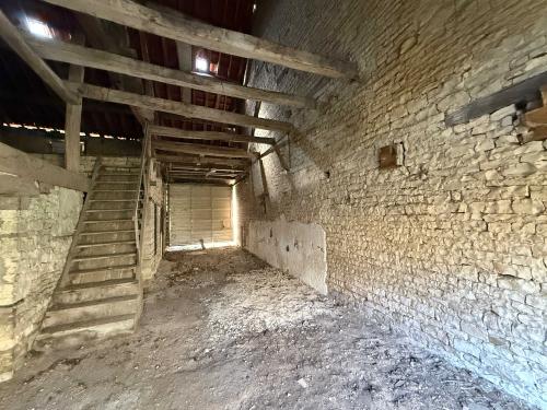  te koop dorpsboerderij Châteauvillain Haute-Marne 21