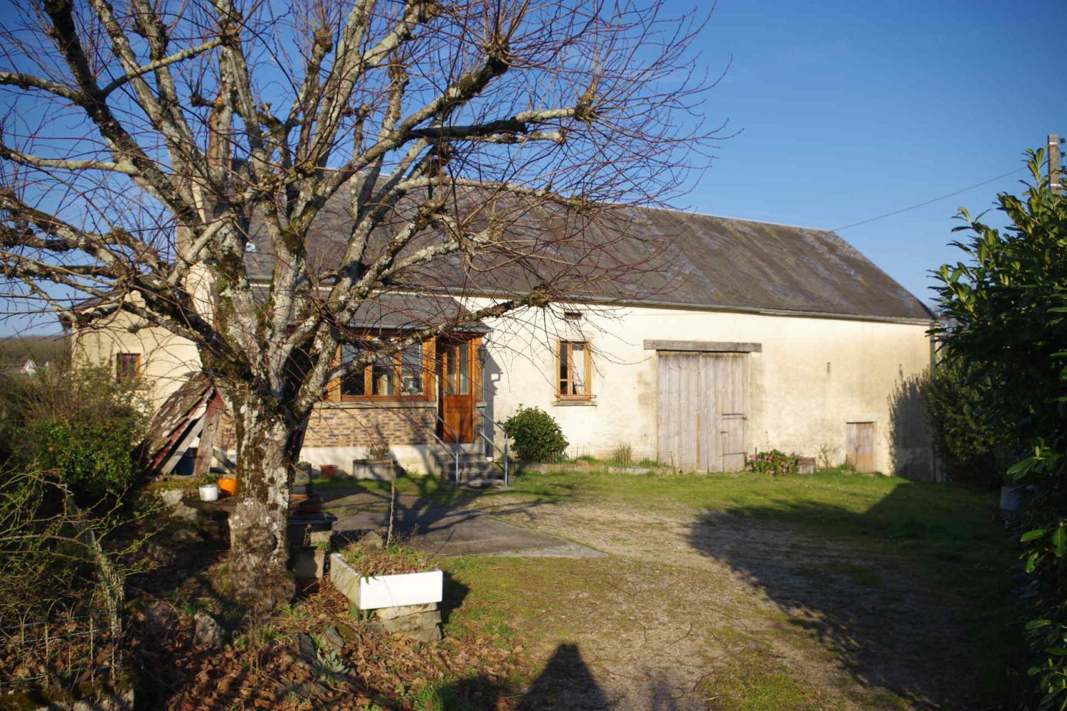  te koop boerderij Sermages Nièvre 1
