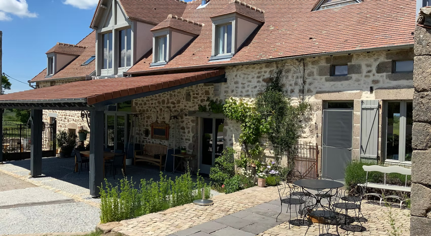  te koop gîtes/ chambres d'hôtes Beaune d'Allier Allier 6