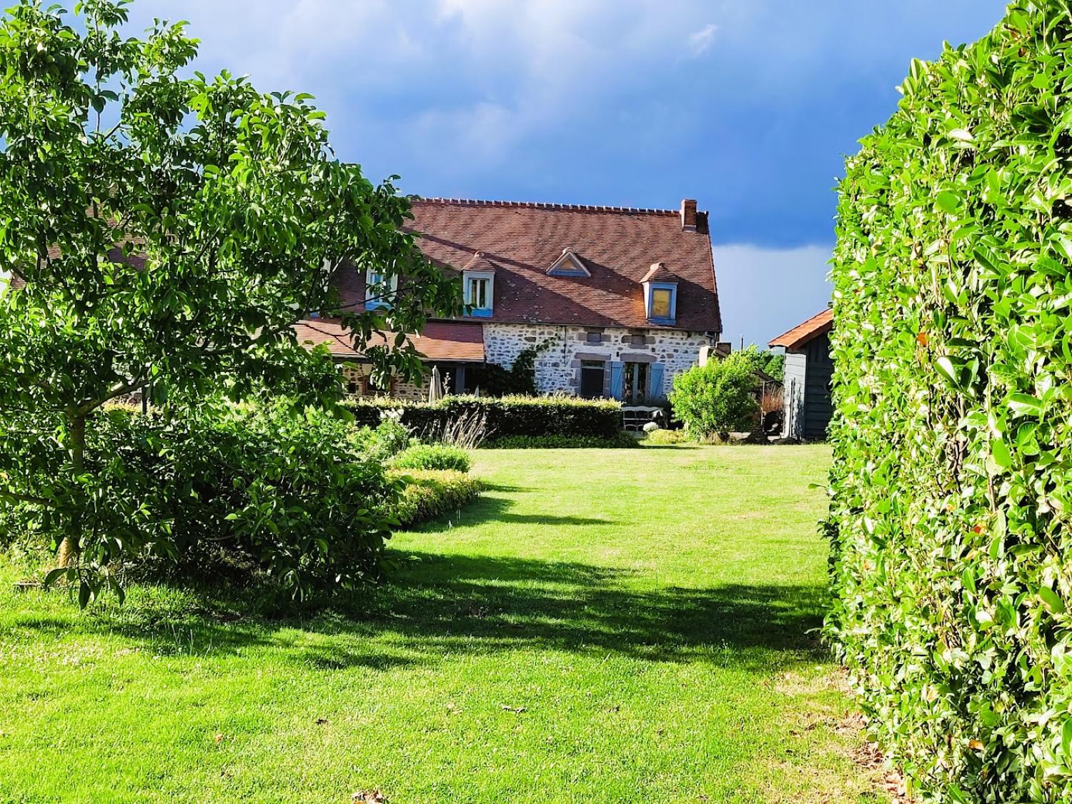  te koop gîtes/ chambres d'hôtes Beaune d'Allier Allier 31