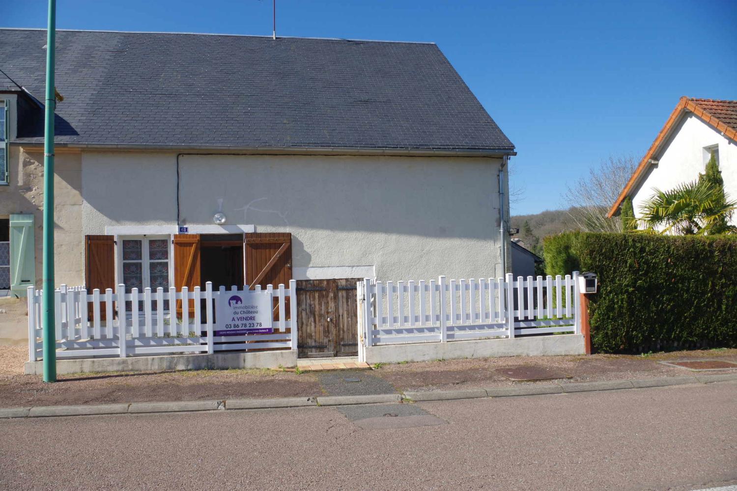  te koop huis Saint-Honoré-Les-Bains Nièvre 1