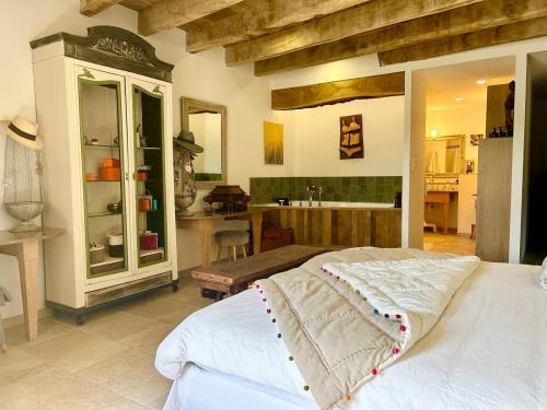  te koop gîtes/ chambres d'hôtes Rancon Haute-Vienne 15