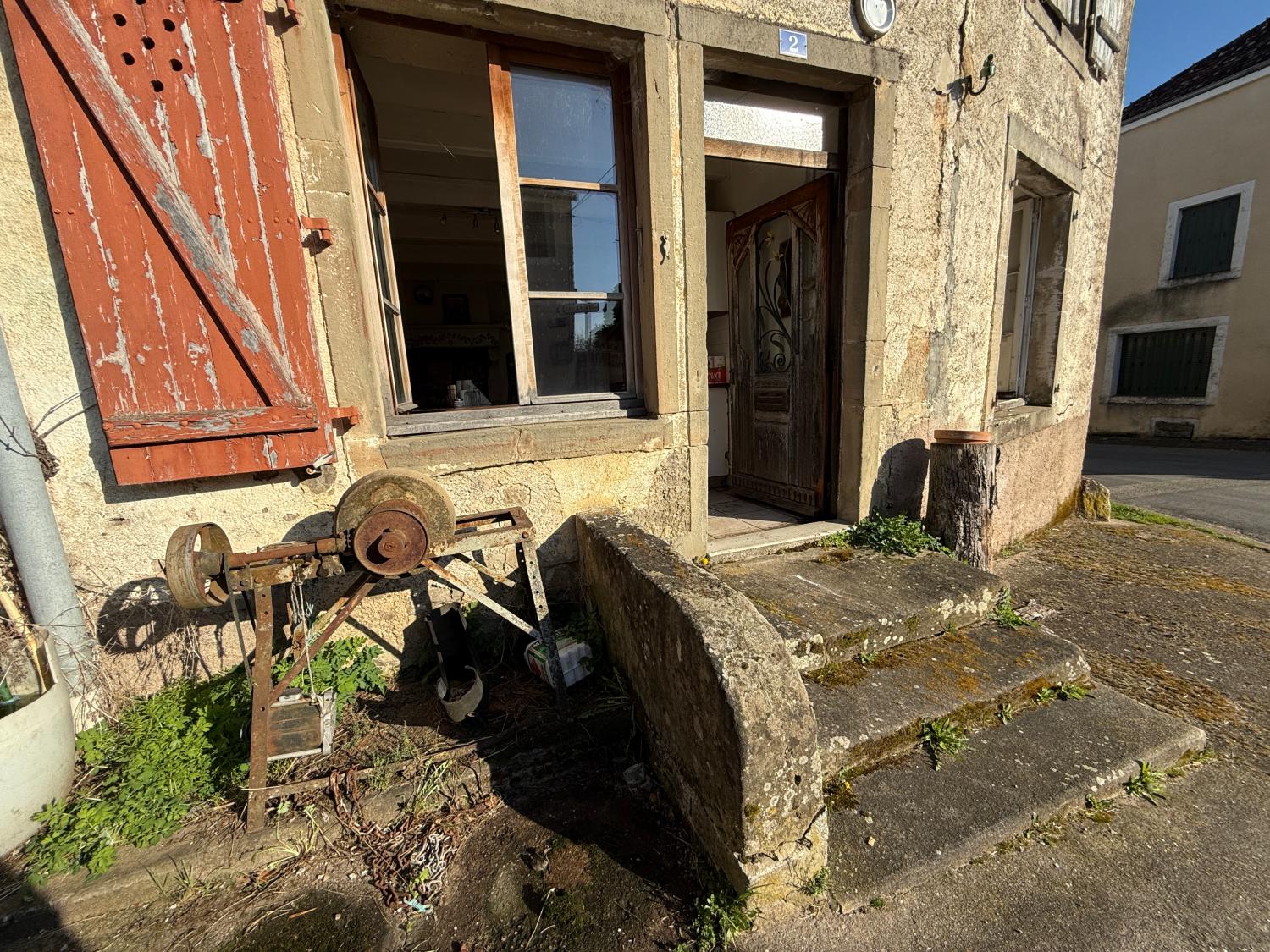  te koop dorpsboerderij Melay Haute-Marne 30