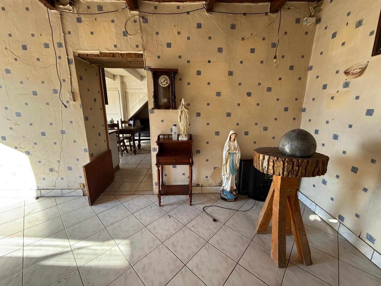  te koop dorpsboerderij Melay Haute-Marne 10