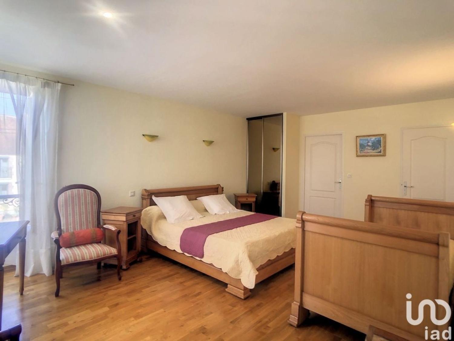  te koop gîtes/ chambres d'hôtes Pontigny Yonne 10