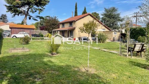 Francescas Lot-et-Garonne vrijstaand foto