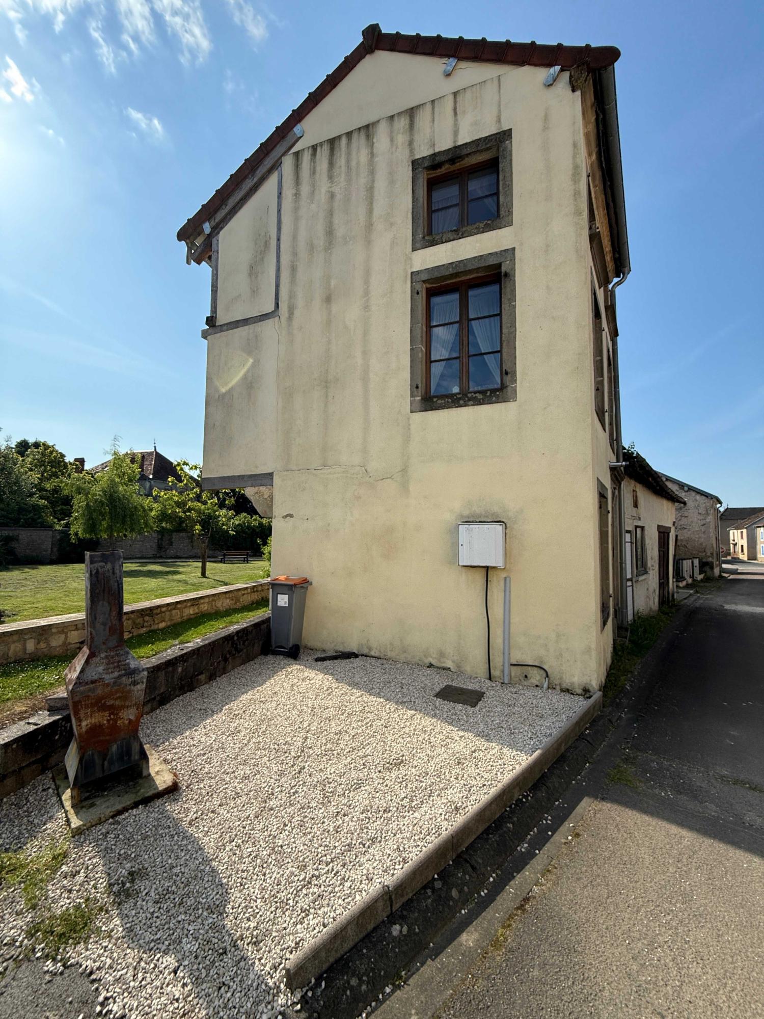  te koop dorpshuis Melay Haute-Marne 14