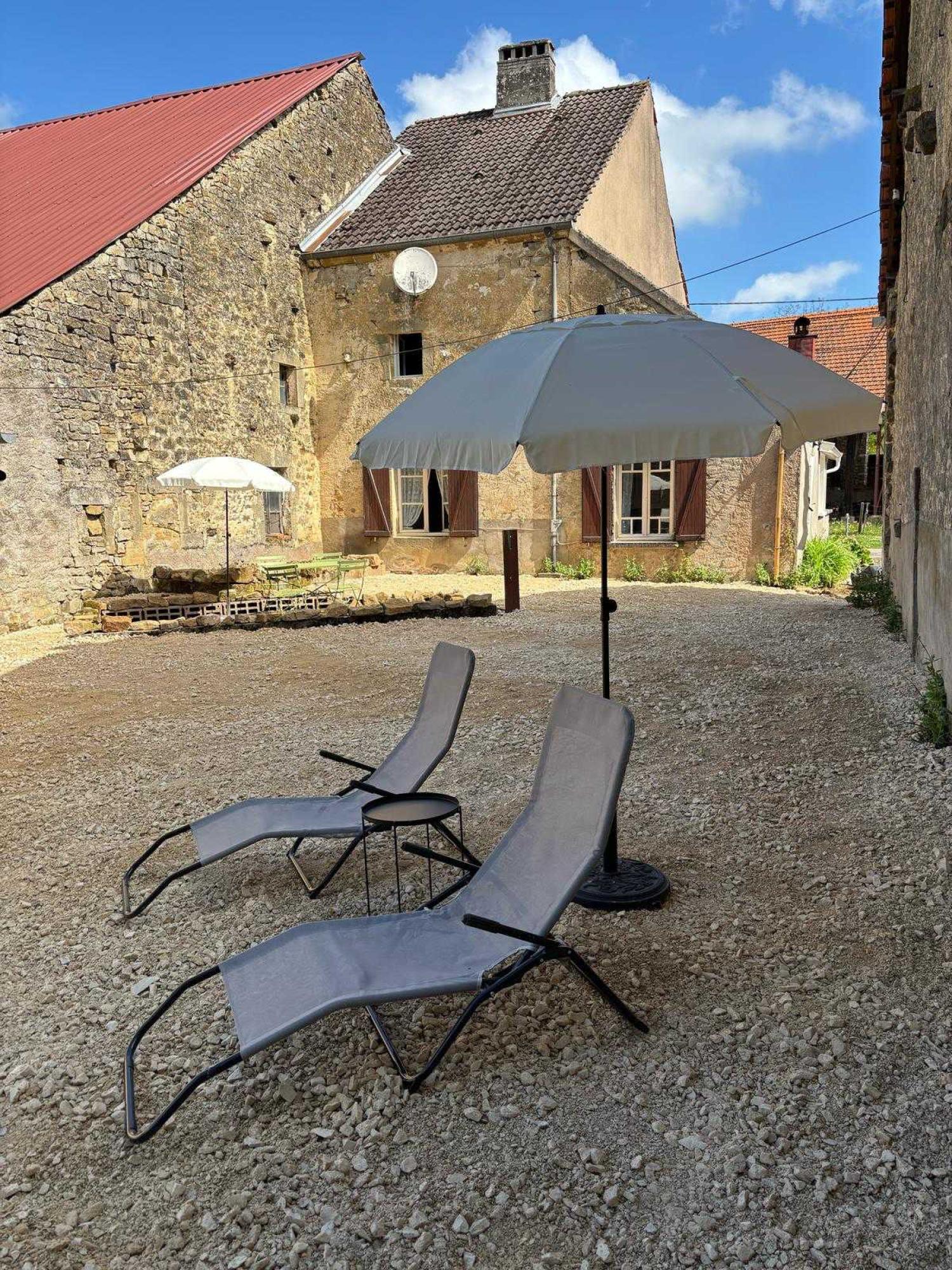  te koop dorpsboerderij Rosières-sur-Mance Haute-Saône 28