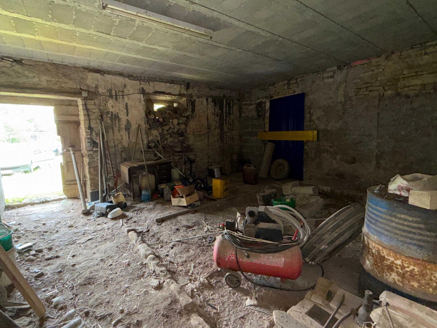  te koop dorpsboerderij Confracourt Haute-Saône 23