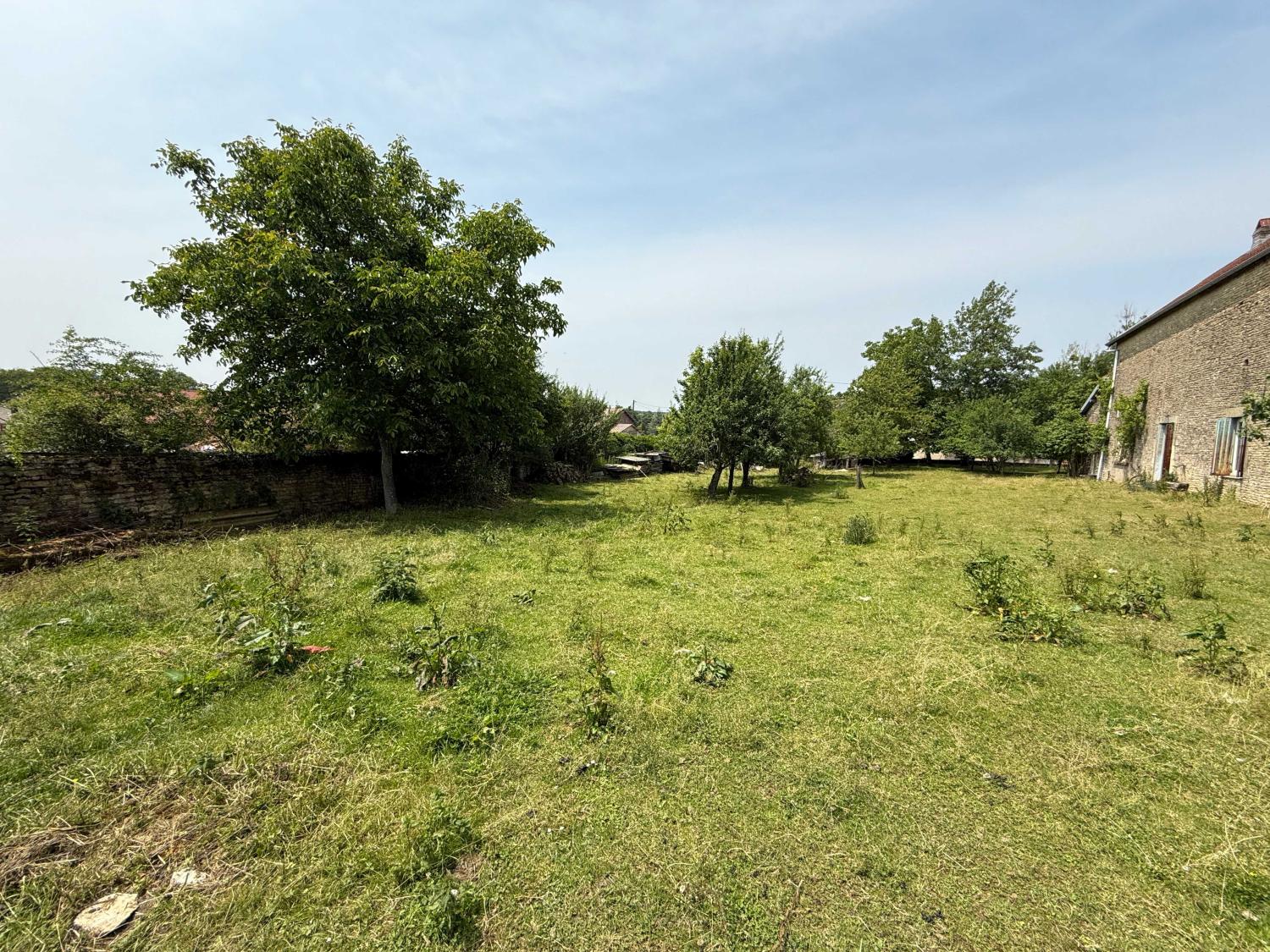  te koop dorpsboerderij Confracourt Haute-Saône 34