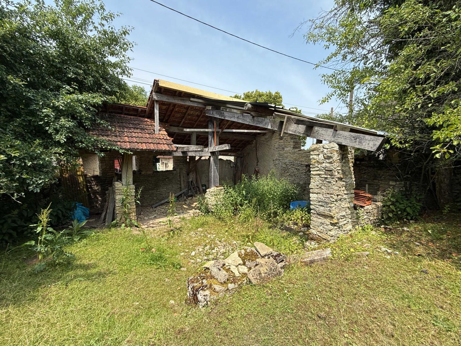  te koop dorpsboerderij Confracourt Haute-Saône 42