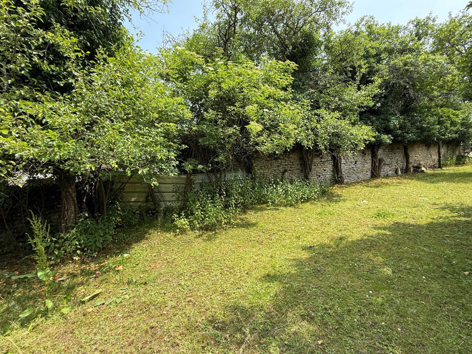  te koop dorpsboerderij Confracourt Haute-Saône 43