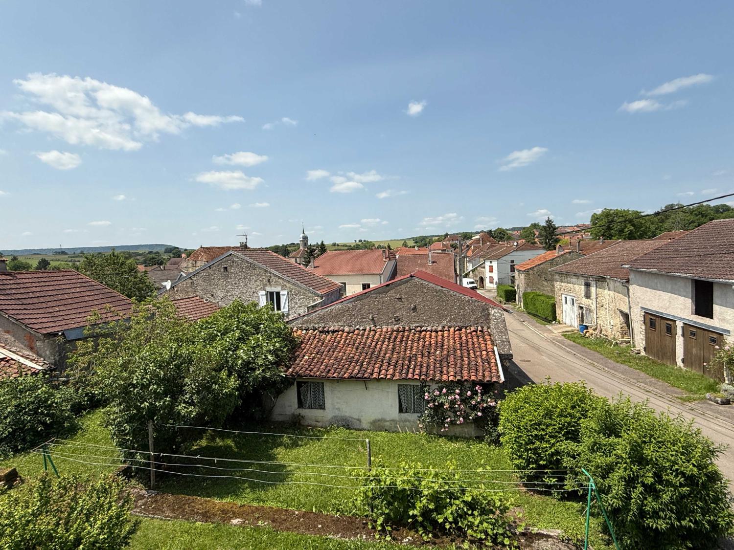  te koop dorpsboerderij Voisey Haute-Marne 17