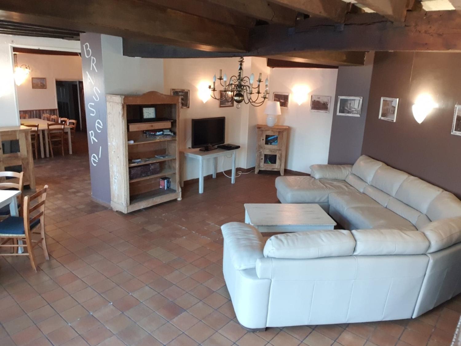  te koop gîtes/ chambres d'hôtes Le Mayet-de-Montagne Allier 9
