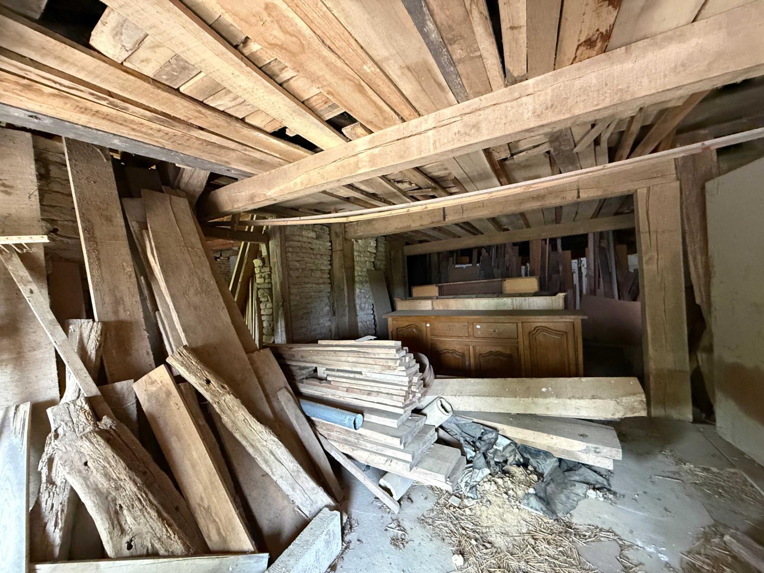  te koop dorpsboerderij Confracourt Haute-Saône 26