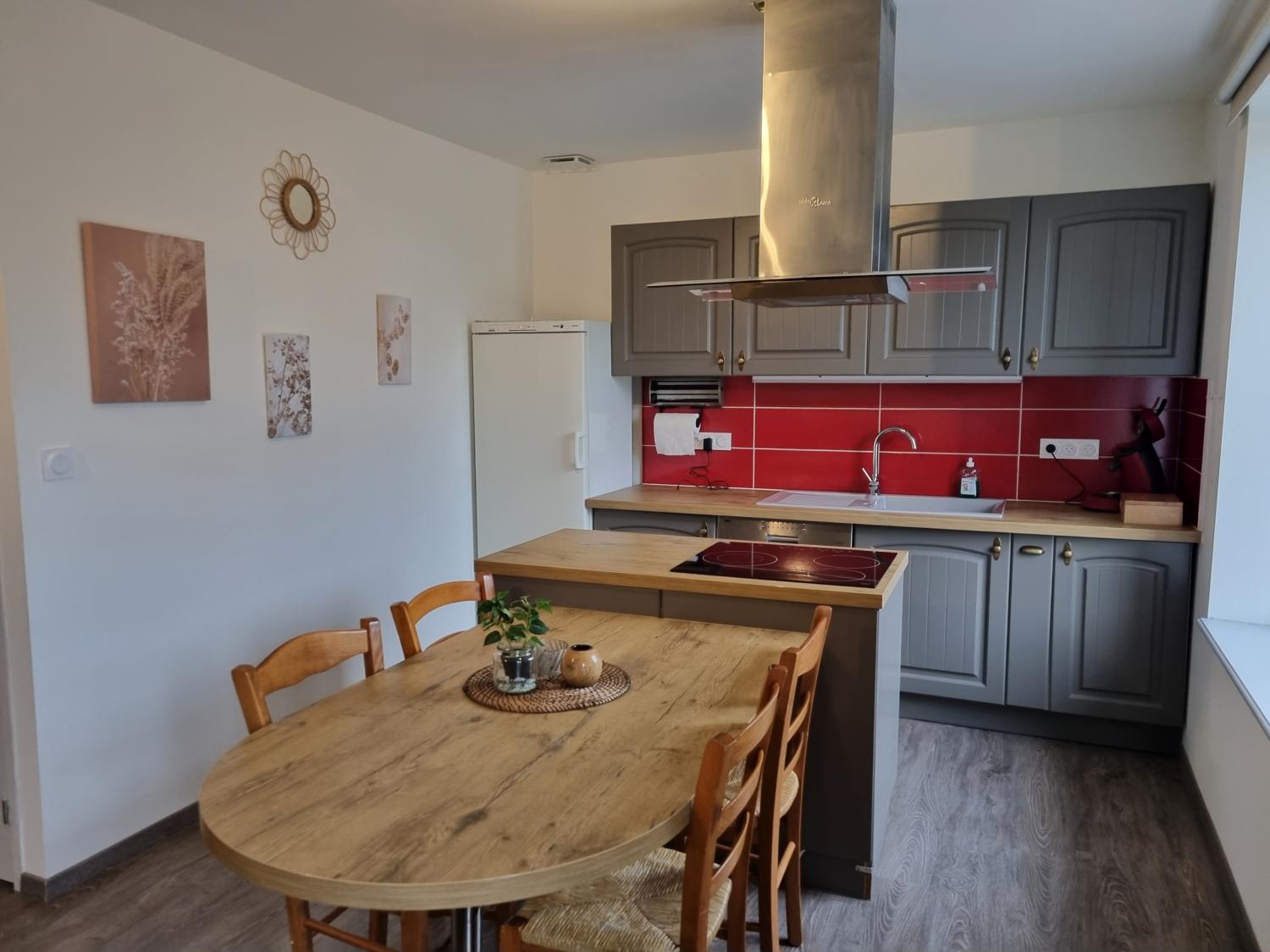  te koop gîtes/ chambres d'hôtes Le Mayet-de-Montagne Allier 2
