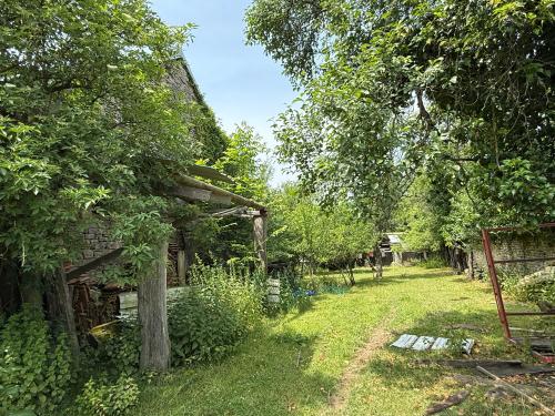  te koop dorpsboerderij Confracourt Haute-Saône 39