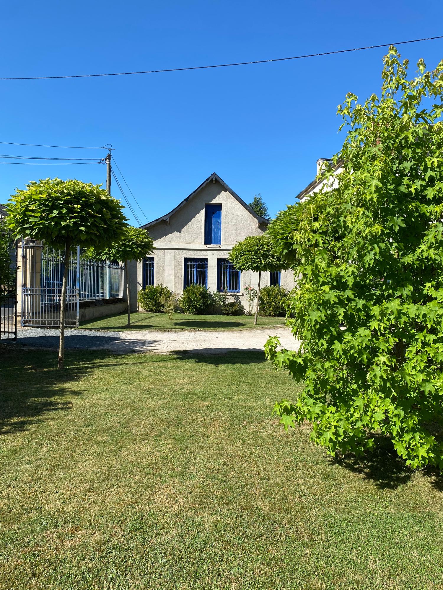 te koop herenhuis Saint-Honoré-Les-Bains Nièvre 38