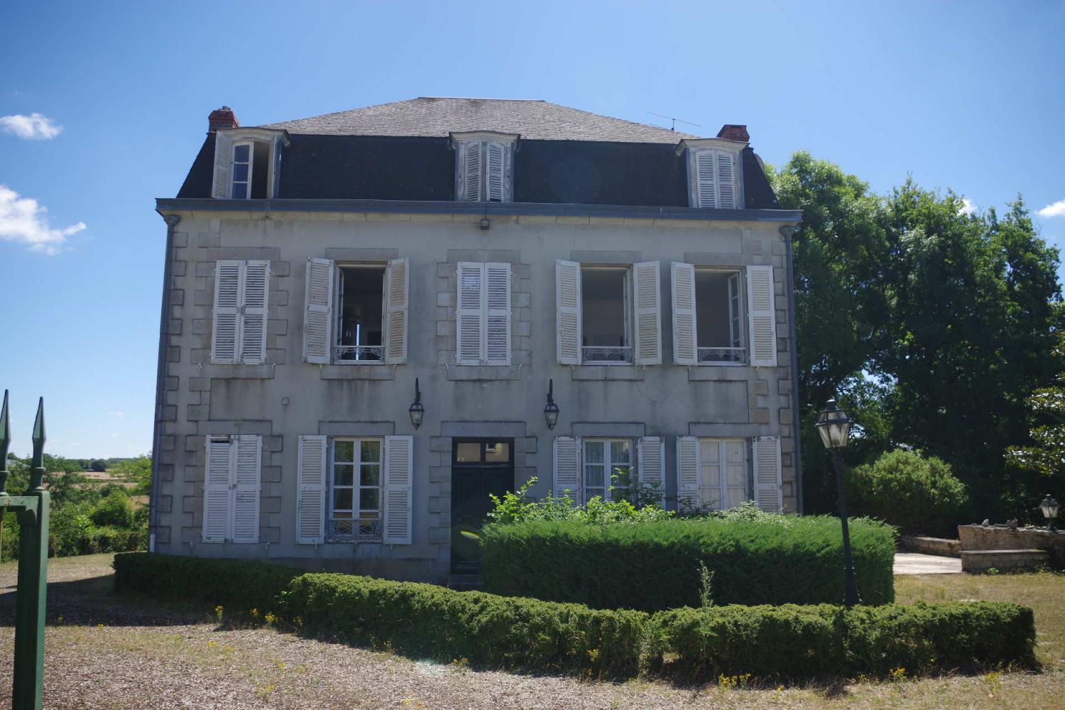  te koop herenhuis Châtillon-en-Bazois Nièvre 2