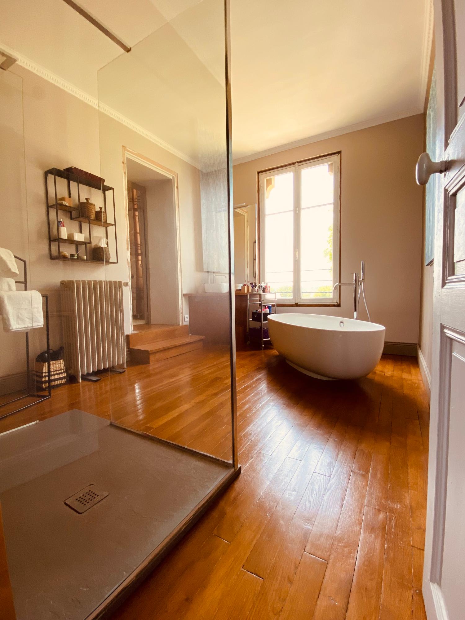  te koop herenhuis Saint-Honoré-Les-Bains Nièvre 30
