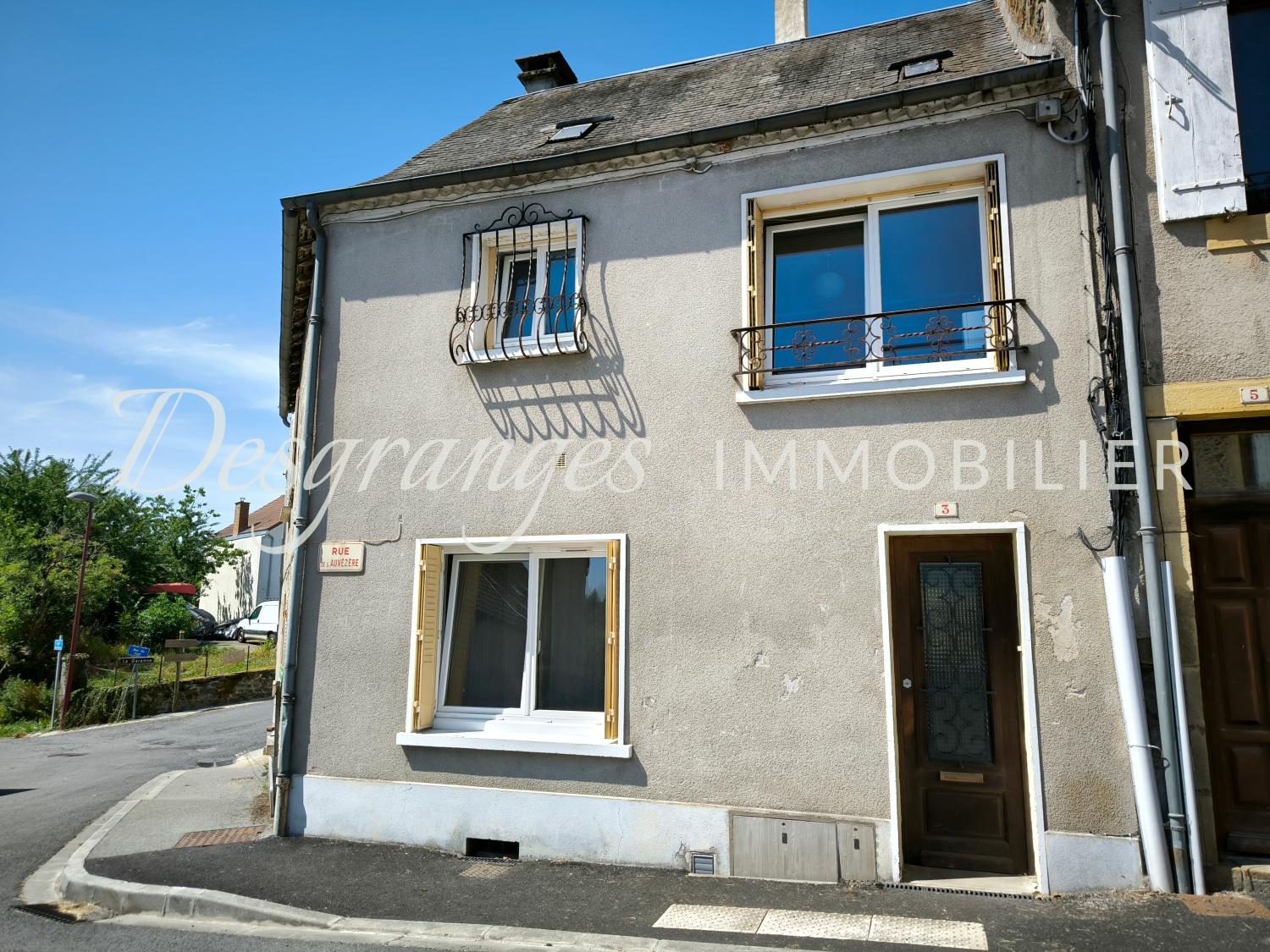  te koop stadshuis Payzac Dordogne 1