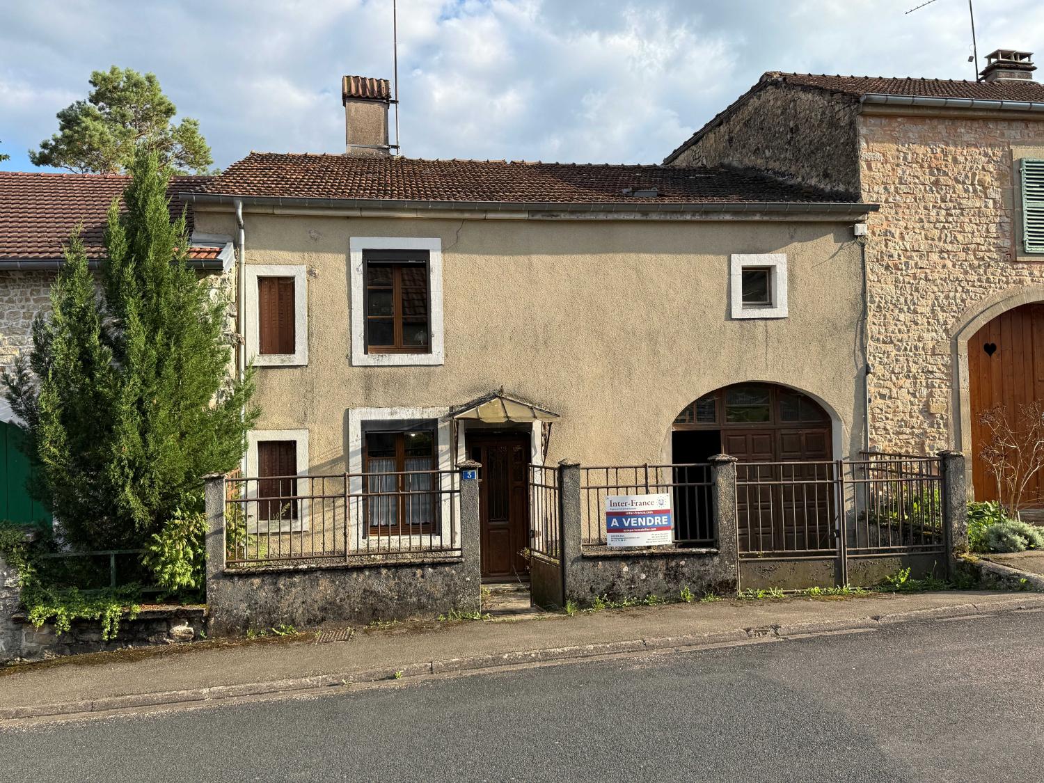  te koop dorpshuis Dampierre Haute-Marne 1