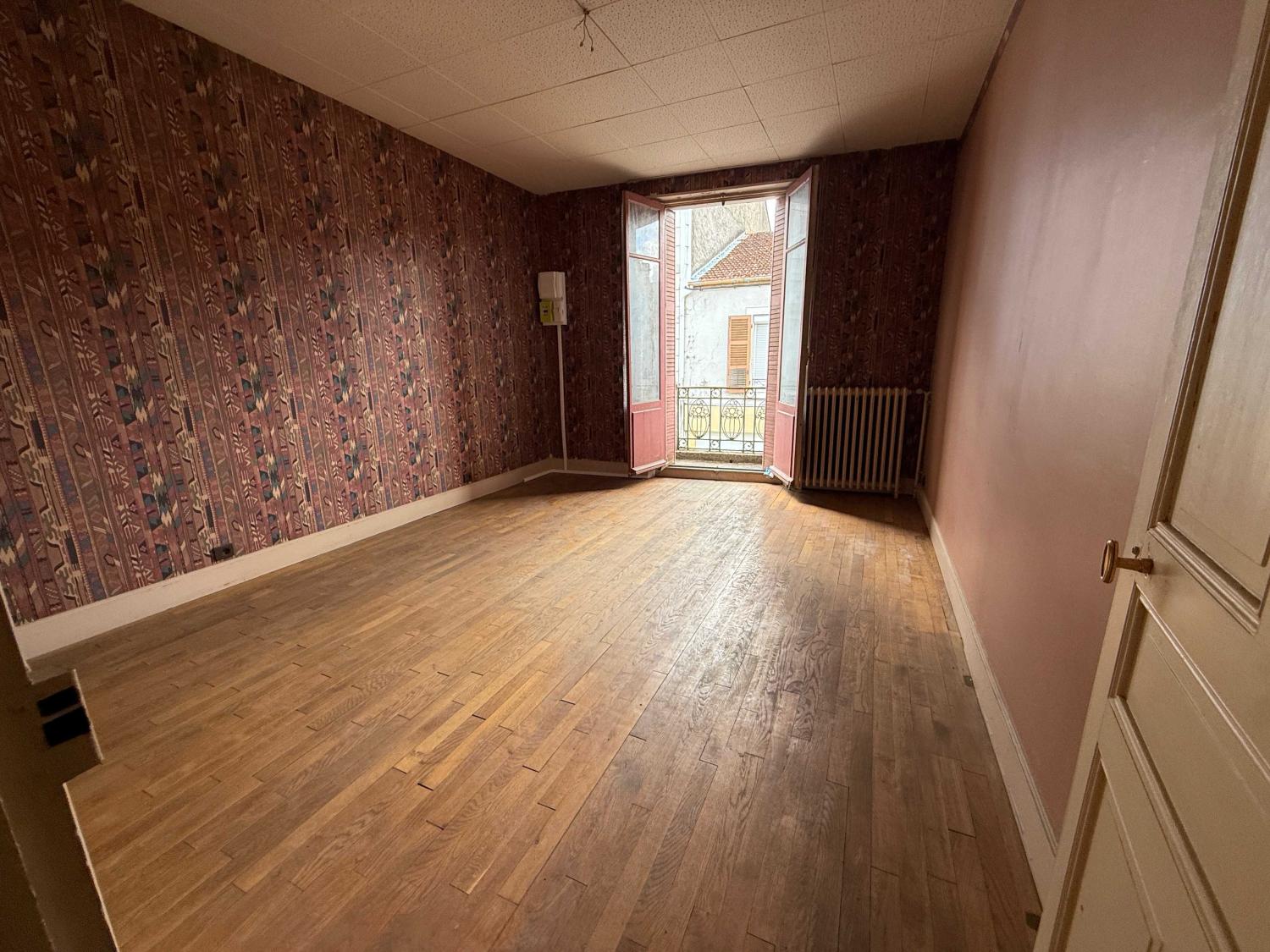  te koop dorpshuis Bourbonne-les-Bains Haute-Marne 15