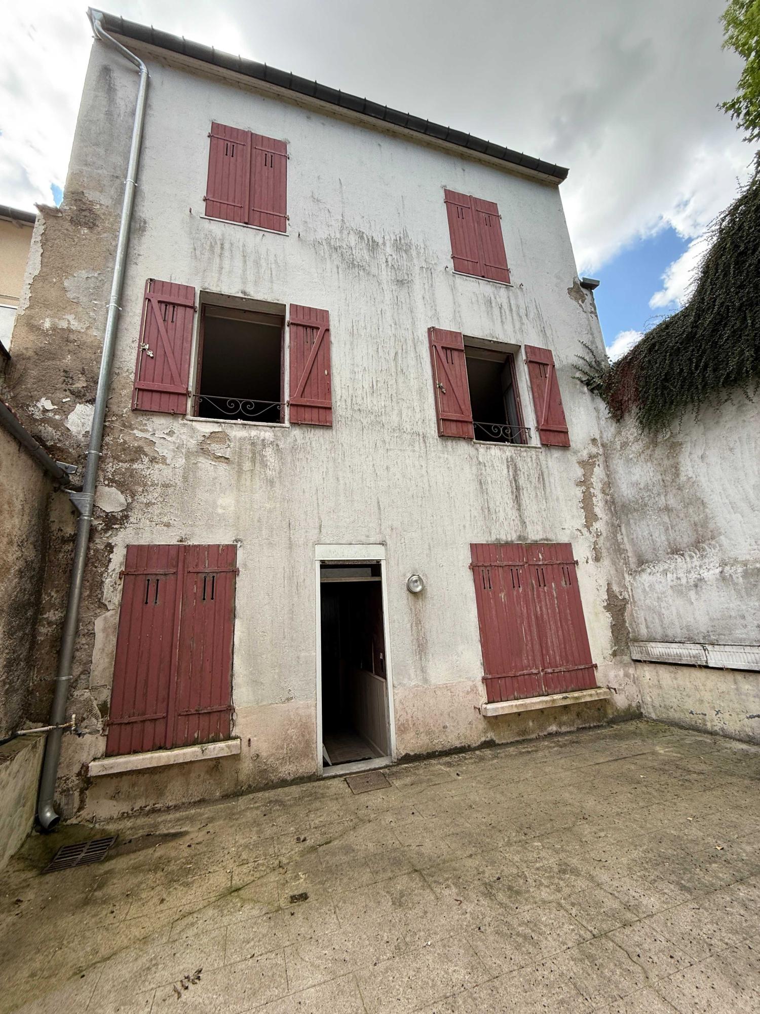  te koop dorpshuis Bourbonne-les-Bains Haute-Marne 17