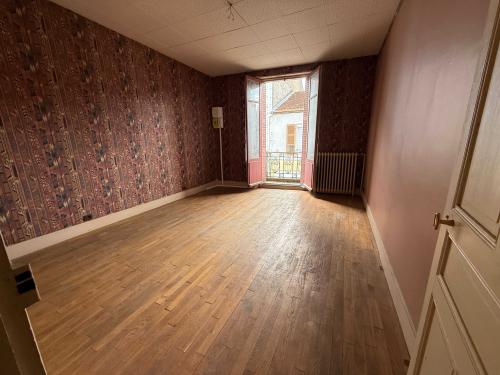  te koop stadshuis Bourbonne-les-Bains Haute-Marne 22