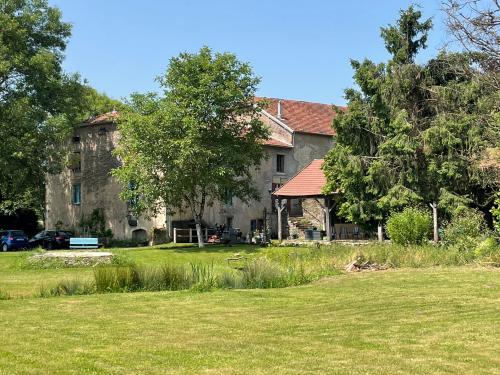 Anchenoncourt-et-Chazel Haute-Saône vrijstaand foto 7122088