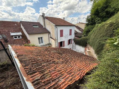  te koop stadshuis Bourbonne-les-Bains Haute-Marne 18