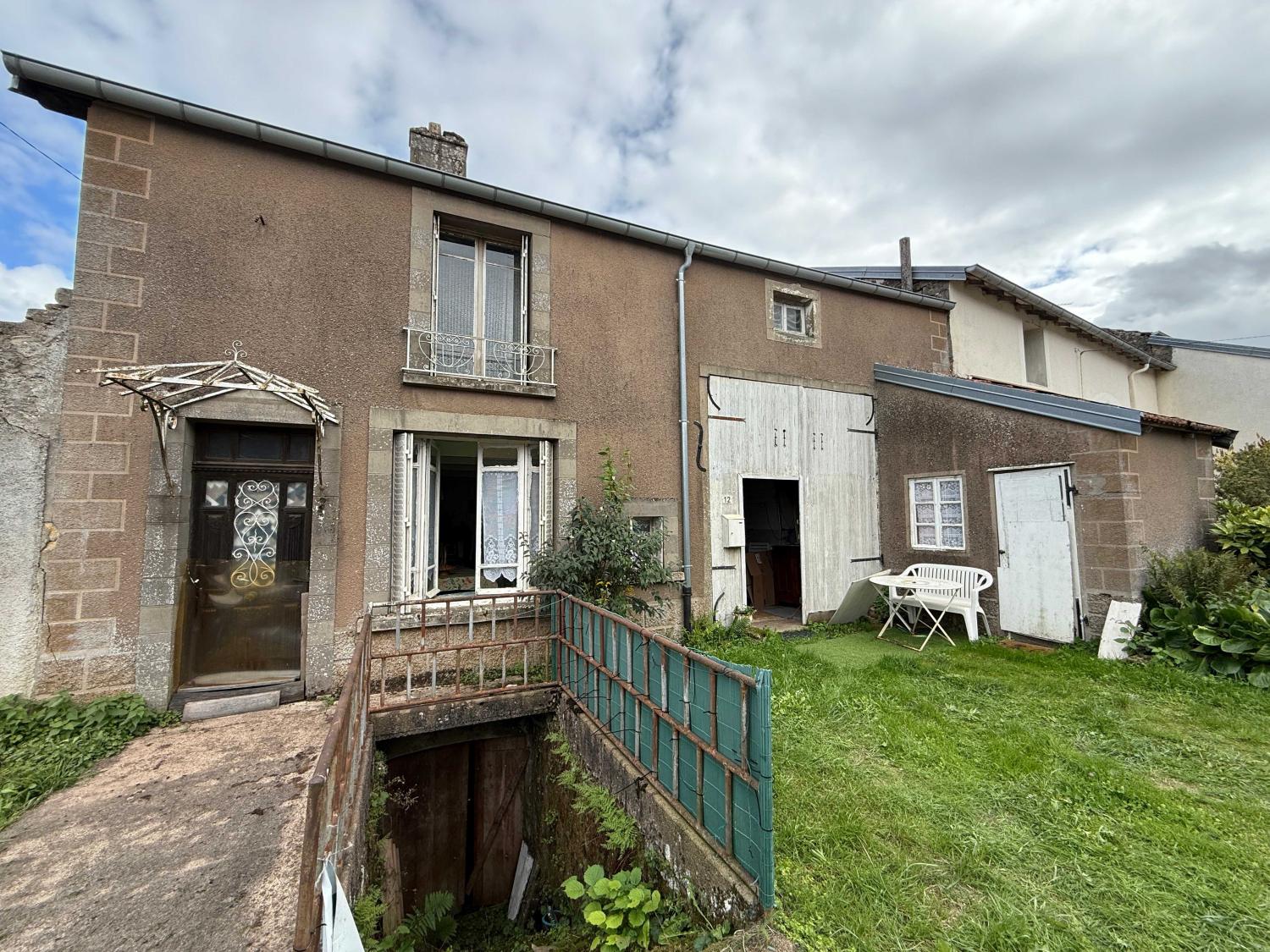  te koop dorpsboerderij Damrémont Haute-Marne 1