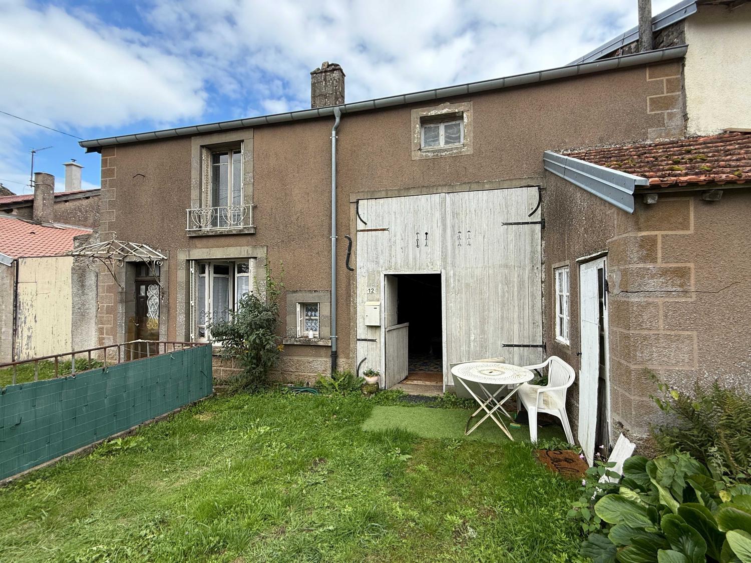  te koop dorpsboerderij Damrémont Haute-Marne 28