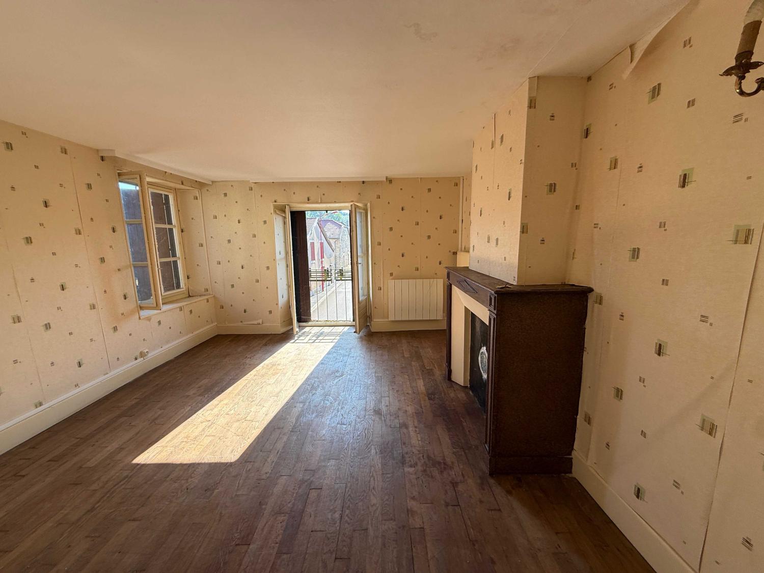  te koop dorpshuis Doulevant-le-Château Haute-Marne 21